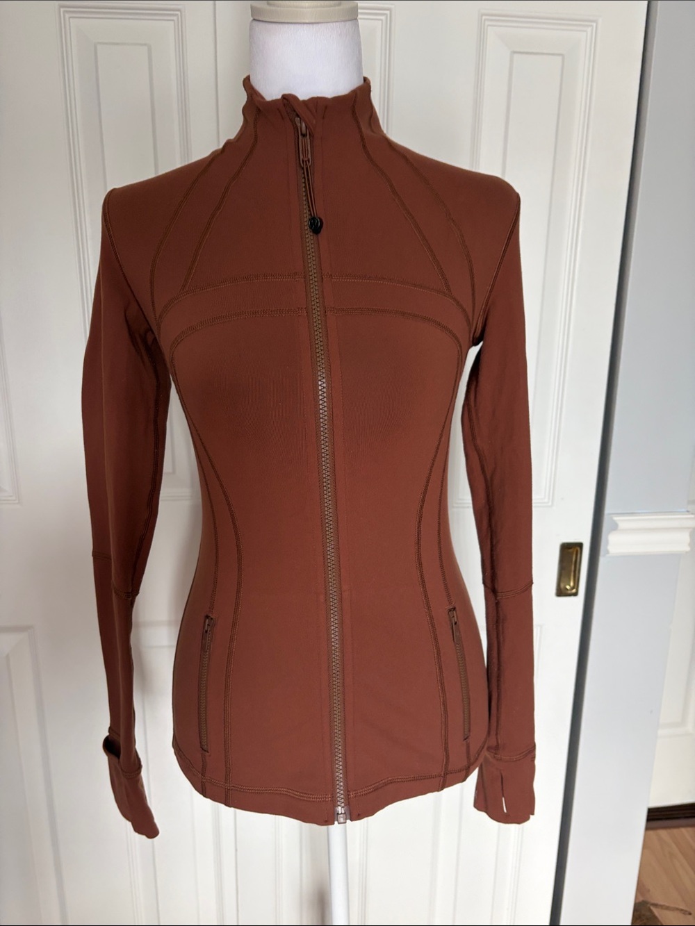 Lululemon Define Luon Jacket in Brown - Size 4